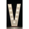 XL Lichtletter 'V'